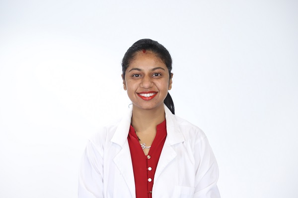 Dr Akansha
