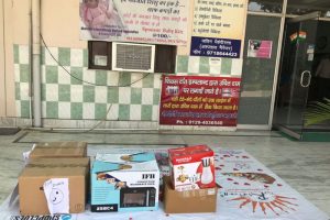 Donation of Books in Goonj Camp Dil Ki Suno Kuch Karo (1)