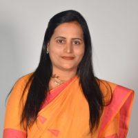 Dr. Geeta Thakur<br>Professor 