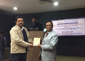 Dr. Devendra Vashist felicitating Mr. V.K.Gupta