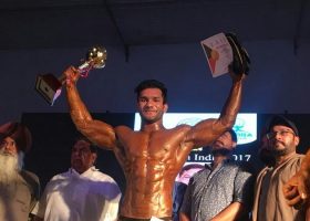 Manav Rachna Student bags the title of Mr North India 2017 (1)