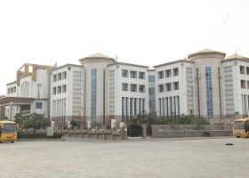 Manav Rachna Dental College 2